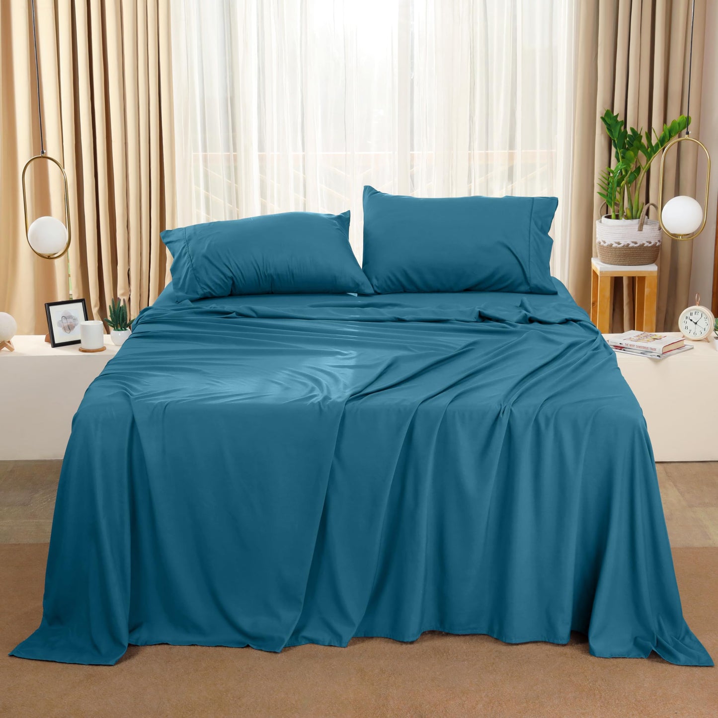 Utopia Bedding Queen Bed Sheets Set - 4 Piece Bedding - Brushed Microfiber - Shrinkage and Fade Resistant - Easy Care