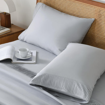 Microfiber Queen Sheet, Deep Pocket Up to 16", Hotel Luxury Breathable & Cooling Bed Sheet Set