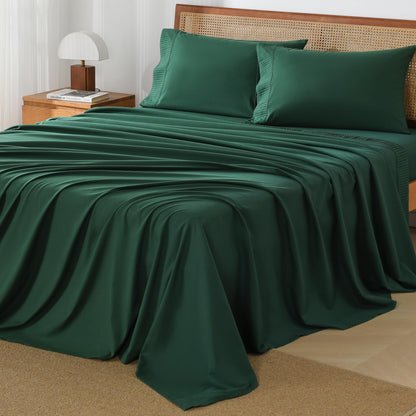 Microfiber Queen Sheet, Deep Pocket Up to 16", Hotel Luxury Breathable & Cooling Bed Sheet Set