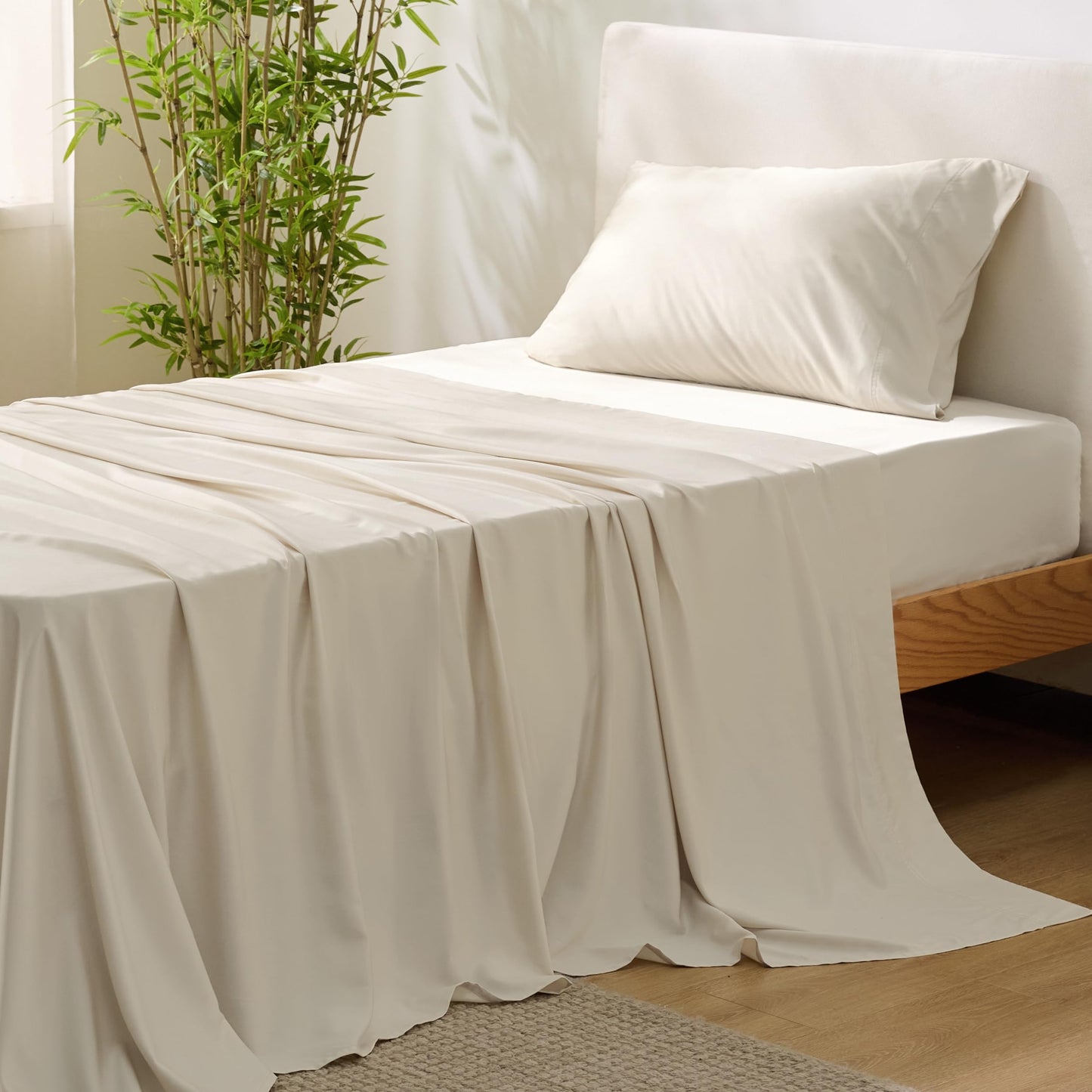 Bedsure King Size Sheet Set, Cooling Sheets King, Deep Pocket Up to 16", Hotel Luxury Silky Bedding Sheets & Pillowcases