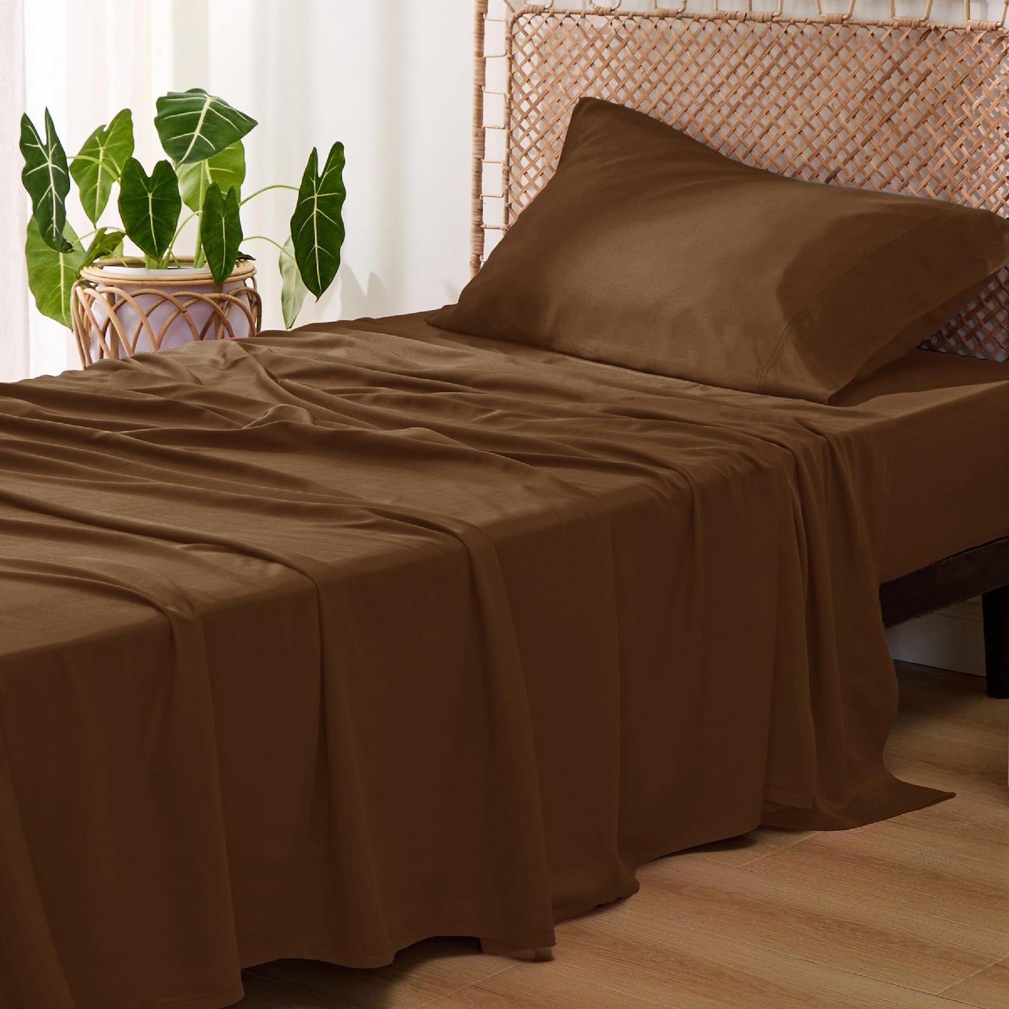 Bedsure King Size Sheet Set, Cooling Sheets King, Deep Pocket Up to 16", Hotel Luxury Silky Bedding Sheets & Pillowcases